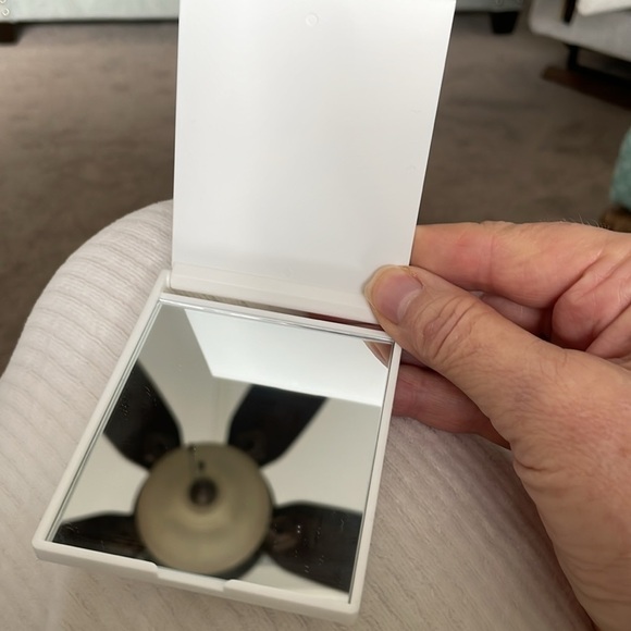 Estée Lauder Cosmetic Bag With Mirror Aztec‎ Print - Picture 5 of 5